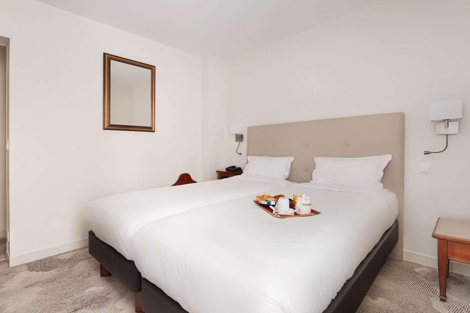 Courcelles Mederic Hotel Parijs